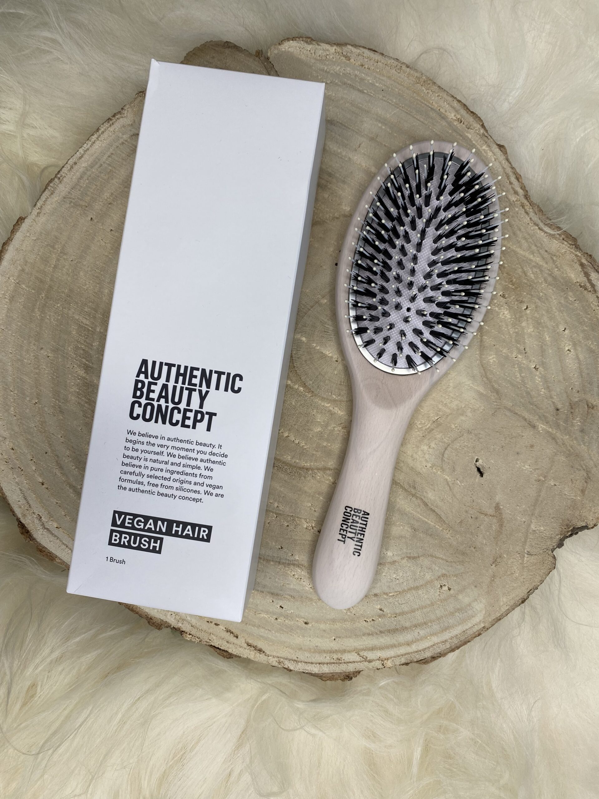 vegan hair brush House of Hair by Rani