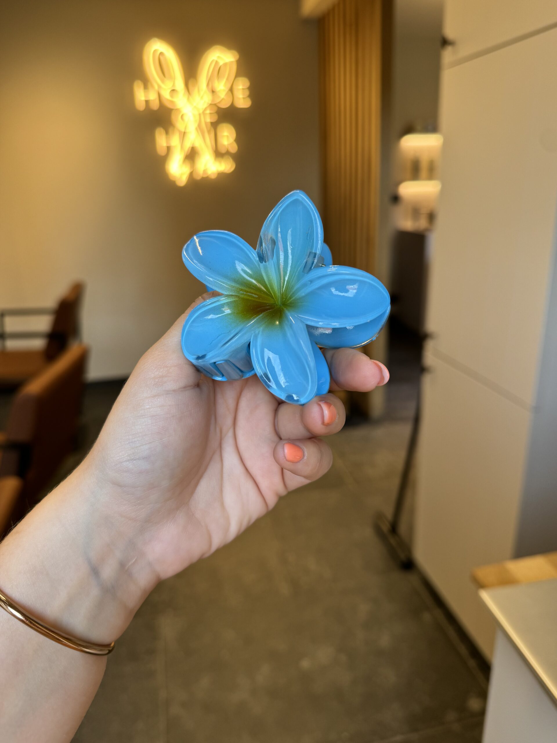 flower clip BLUE