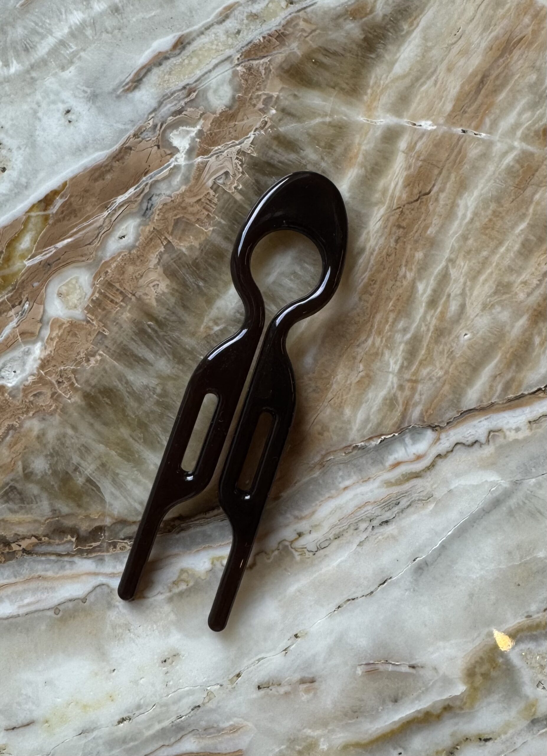 Hairpin chocolate